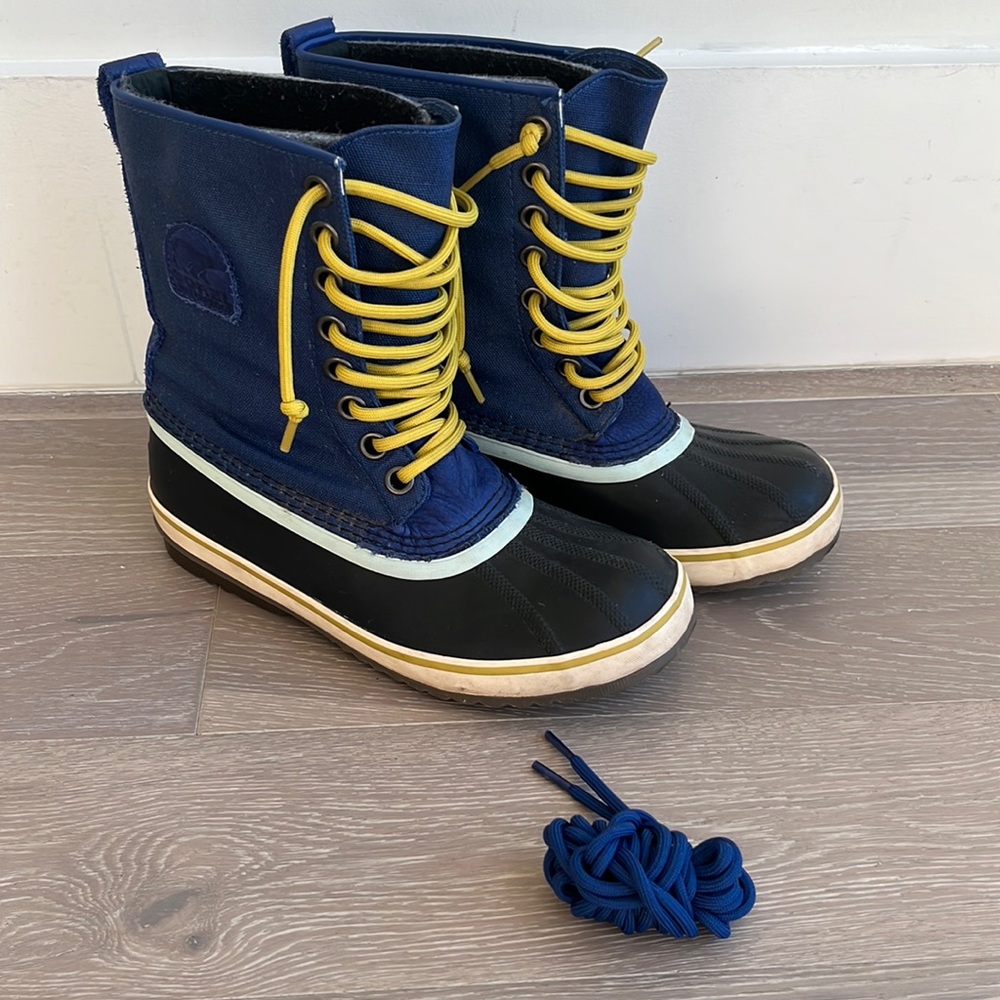 SOREL Women's 1964 Premium Cvs Snow Boot size 8